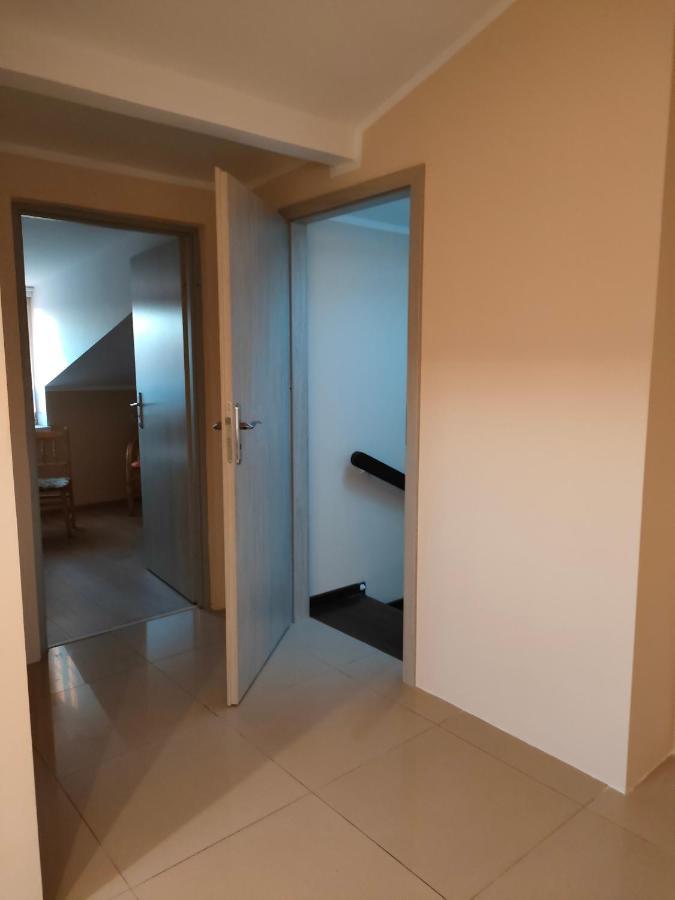 Wiola Apartment Zelistrzewo Exterior foto