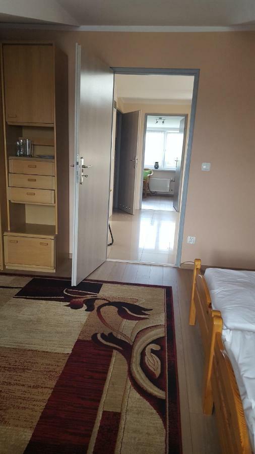 Wiola Apartment Zelistrzewo Exterior foto